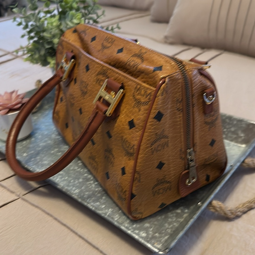 MCM Boston Bag - Picture 5 of 16